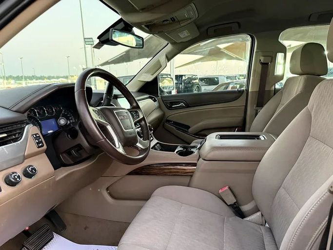 Подержанный GMC Yukon XL IV (GMT K2UG), 5.3 л, 2020 в Шардже от Hamsat Waad Черный цвет. GCC | AUTO.AE