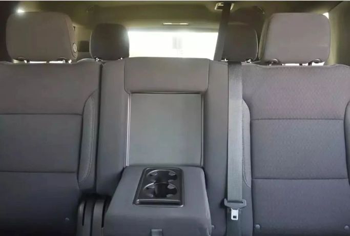 Подержанный GMC Yukon V, 5.3 л, 2021 в Шардже от Alfaris Used Cars Черный цвет. Other | AUTO.AE