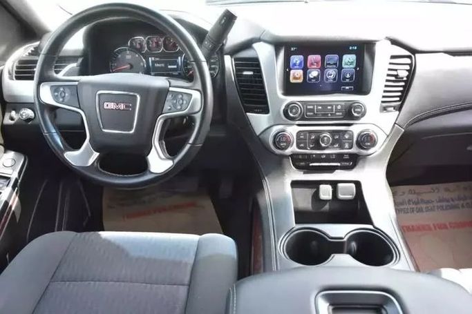 Used GMC Yukon IV (GMT K2UG), 6.2 l, 2020 in Sharjah by Alfaris Used Cars, White color. Other | AUTO.AE