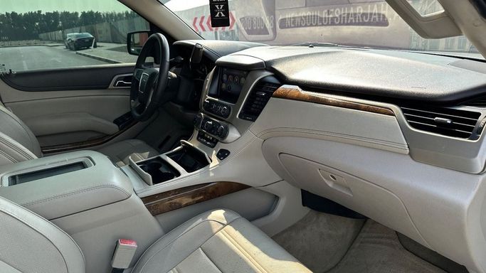 Used GMC Yukon IV (GMT K2UG), 6.2 l, 2015 in Sharjah by Halla Cars, White color. GCC Specs | AUTO.AE