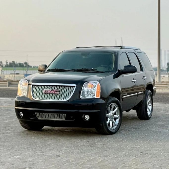 Подержанный GMC Yukon III (GMT900), 5.3 л, 2009 в Шардже от Sarmad Cars Черный цвет. Other | AUTO.AE