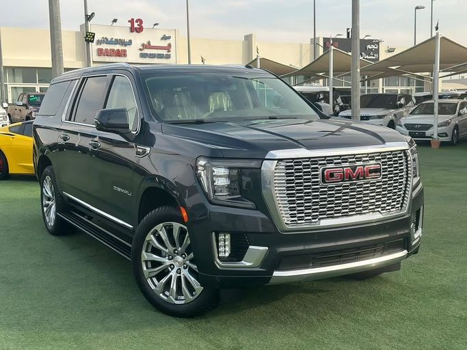 Подержанный GMC Yukon V, 6.2 л, 2022 в Шардже от Badar Used Cars Черный цвет.  | AUTO.AE