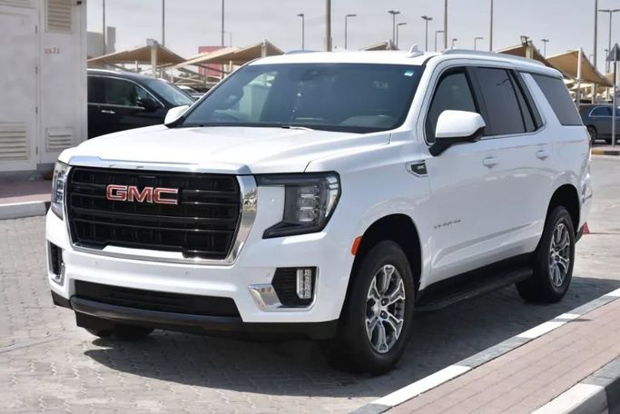 Used GMC Yukon V, 5.3 l, 2021 in Sharjah by Alfaris Used Cars, White color. Other | AUTO.AE