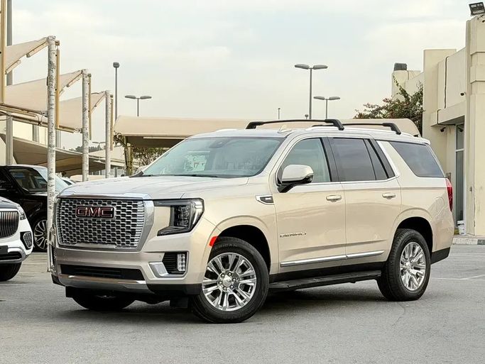 Used GMC Yukon V, 6.2 l, 2024 in Sharjah by Dream Car Showroom, Golden color. American Specs | AUTO.AE