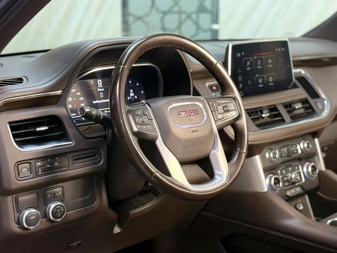 Used GMC Yukon V, 5.3 l, 2023 in UAE, Sharjah by Speedcars, Black color. GCC Specs | AUTO.AE | Listing #295709 — photo 13 of 17