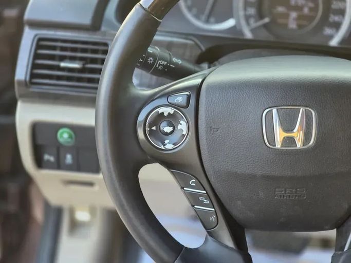 Подержанный Honda Accord VIII Рестайлинг, 3.5 л, 2014 в Шардже от Al Sayed Ezzat Khamis Черный цвет. Other | AUTO.AE