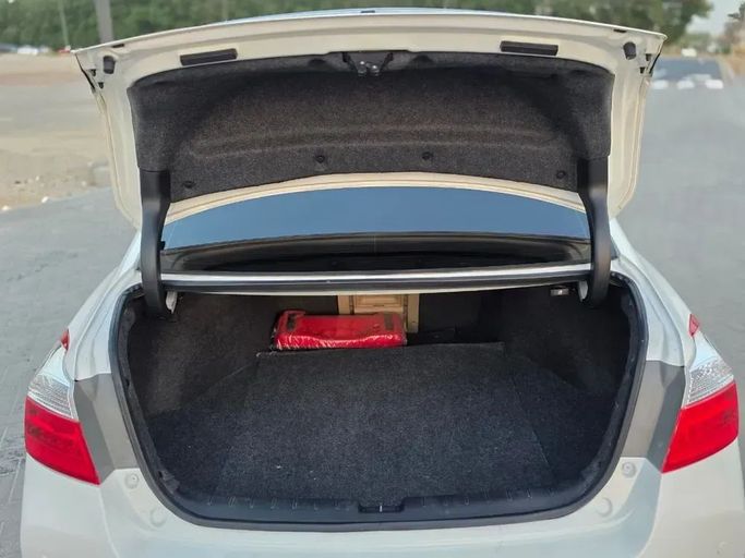 Подержанный Honda Accord VIII Рестайлинг, 2.0 л, 2015 в Шардже от Al Sayed Ezzat Khamis Белый цвет. GCC | AUTO.AE