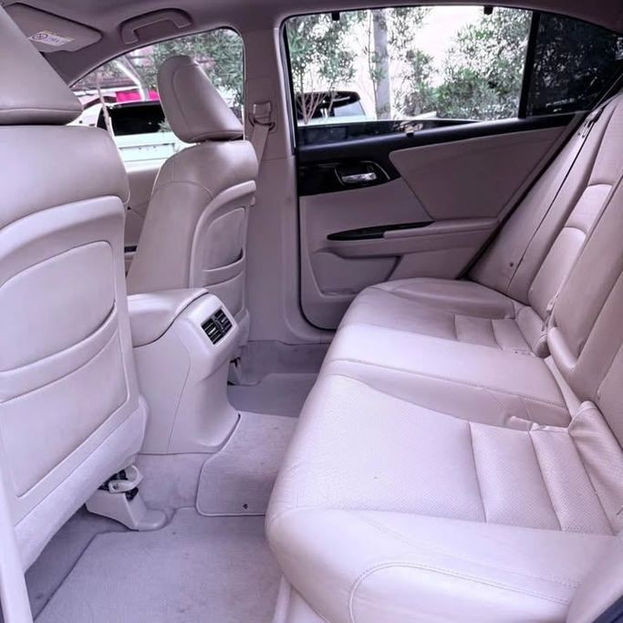 Подержанный Honda Accord IX, 3.5 л, 2016 в Шардже от Sarmad Cars Белый цвет. Other | AUTO.AE