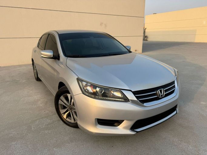 Подержанный Honda Accord XI Рестайлинг, 1.5 л, 2024 в Шардже от Hatta Used Cars Серый цвет.  | AUTO.AE