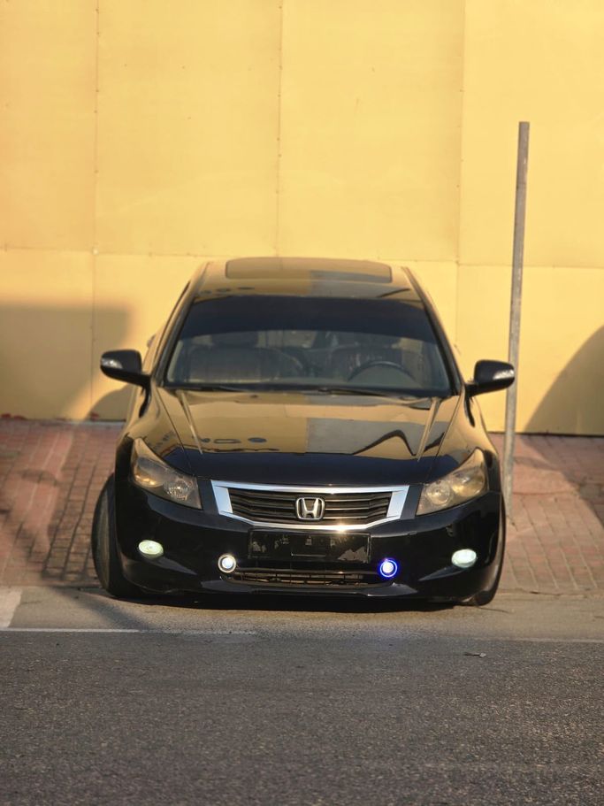 مستعملة Honda Accord ثامناً, 3.5 l, 2009 في في الشارقة، اللون أسود. مواصفات الخليج | AUTO.AE | إعلان #268687