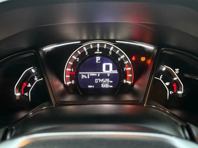 Used Honda Civic X, 2.0 l, 2020 in Sharjah by Almasar Used Cars, Silver color. GCC Specs | AUTO.AE