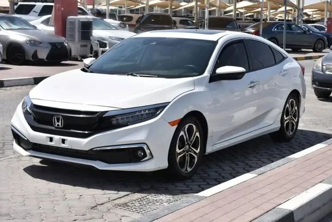 Подержанный Honda Civic X, 2.0 л, 2019 в Шардже от Alfaris Used Cars Белый цвет. Other | AUTO.AE