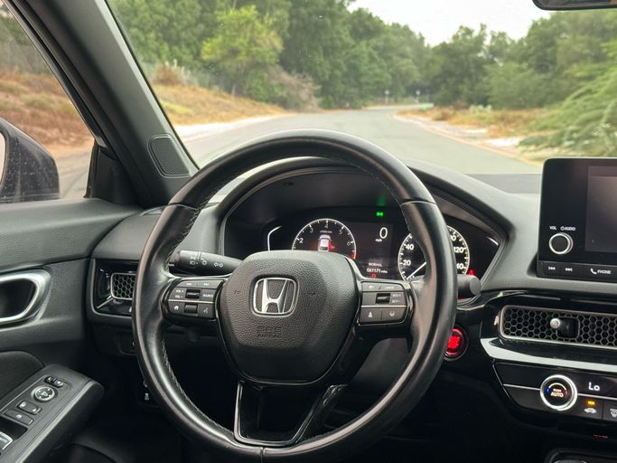 Подержанный Honda Civic XI, 1.5 л, 2023 в ОАЭ, Шарджа от Hatta Used Cars Серый цвет. Американская | AUTO.AE | Объявление #296167 — фото 10 из 22