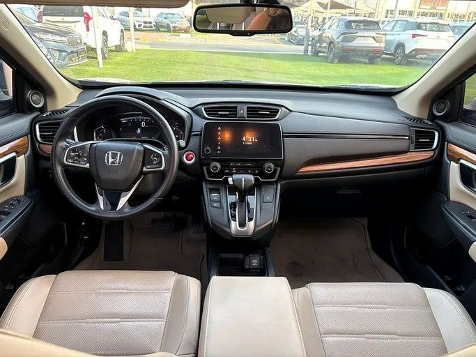Used Honda CR-V V, 2.0 l, 2019 in Sharjah by Almasar Used Cars, Grey color. GCC Specs | AUTO.AE