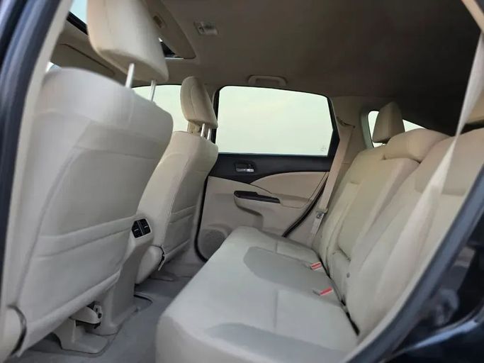 Подержанный Honda CR-V IV Рестайлинг, 2.0 л, 2016 в Шардже от Al Sayed Ezzat Khamis Черный цвет. GCC | AUTO.AE