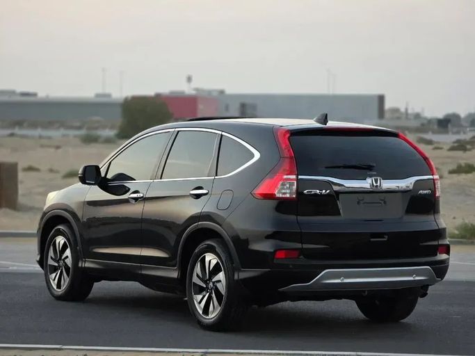 Подержанный Honda CR-V IV Рестайлинг, 2.0 л, 2016 в Шардже от Al Sayed Ezzat Khamis Черный цвет. GCC | AUTO.AE