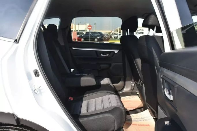Used Honda CR-V V Facelift, 2.0 l, 2022 in Sharjah by Alfaris Used Cars, White color. Other | AUTO.AE