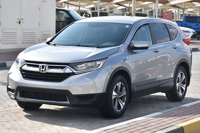 Used Honda CR-V V, 2.0 l, 2018 in Sharjah by Alfaris Used Cars, Silver color. Other | AUTO.AE