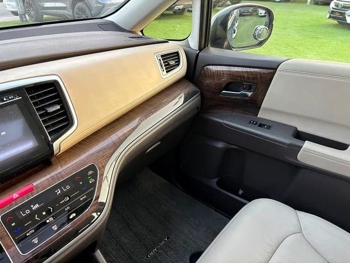 Used Honda Odyssey V Facelift, 2.4 l, 2018 in Sharjah by Almasar Used Cars, Blue color. GCC Specs | AUTO.AE