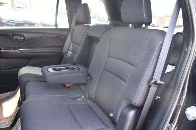 Подержанный Honda Passport III, 3.5 л, 2021 в Шардже от Alfaris Used Cars Черный цвет. Other | AUTO.AE