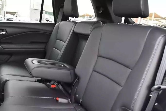 Подержанный Honda Passport III, 3.5 л, 2020 в Шардже от Alfaris Used Cars Черный цвет. Other | AUTO.AE