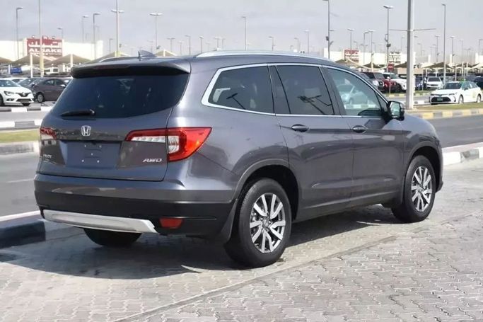 Used Honda Pilot III Facelift, 3.0 l, 2021 in Sharjah by Alfaris Used Cars, Grey color. Other | AUTO.AE