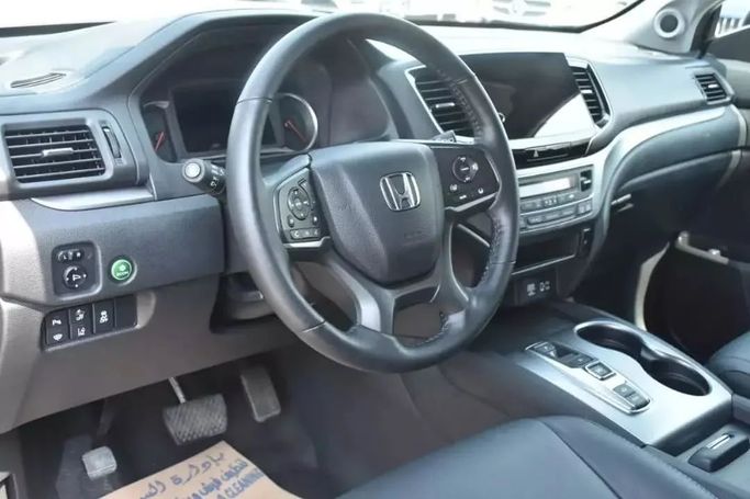Used Honda Pilot III Facelift, 3.5 l, 2021 in Sharjah by Alfaris Used Cars, Black color. Other | AUTO.AE