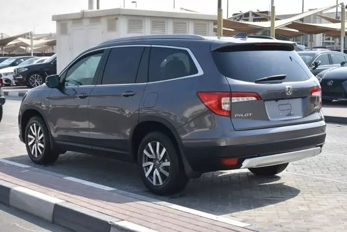 Used Honda Pilot III Facelift, 3.5 l, 2021 in Sharjah by Alfaris Used Cars, Grey color. Other | AUTO.AE