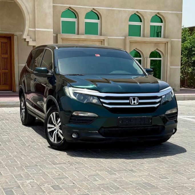 Used Honda Pilot III, 3.0 l, 2017 in Sharjah by Sarmad Cars, Black color. Other | AUTO.AE