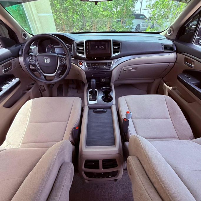 Used Honda Pilot III, 3.0 l, 2017 in Sharjah by Sarmad Cars, Black color. Other | AUTO.AE