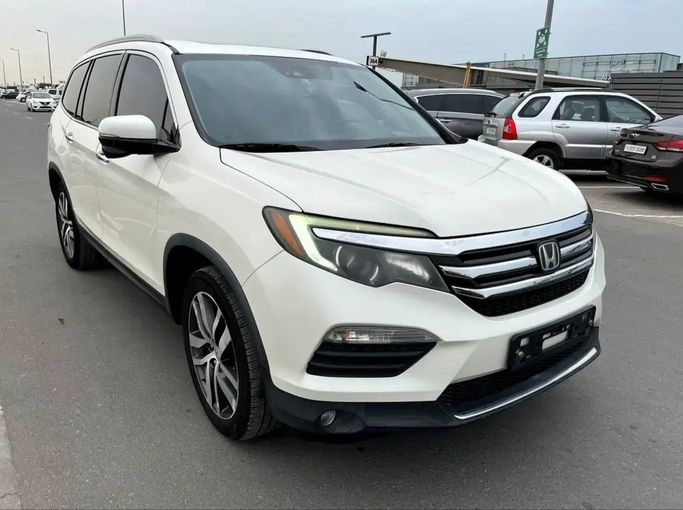 Подержанный Honda Pilot III, 3.0 л, 2016 в Шардже от Korean City Used Cars Trading LLC Белый цвет. Корейская | AUTO.AE | Объявление #273520