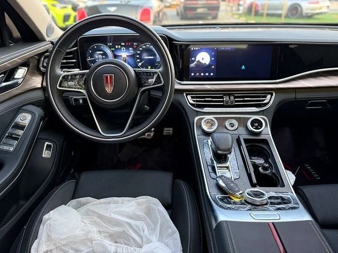 Новый Hongqi H9 I, 3.0 л, 2023 в Шардже от Al Fakhamah Used Cars Черный цвет. Китайская | AUTO.AE