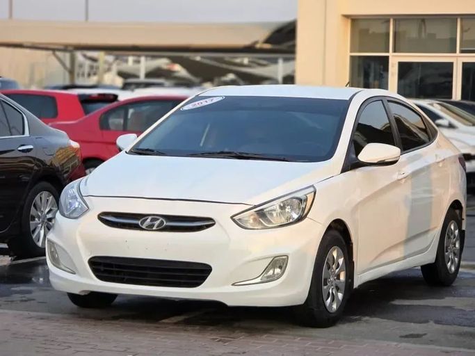 Подержанный Hyundai Accent IV, 1.6 л, 2017 в Шардже от Al Sayed Ezzat Khamis Белый цвет. Other | AUTO.AE