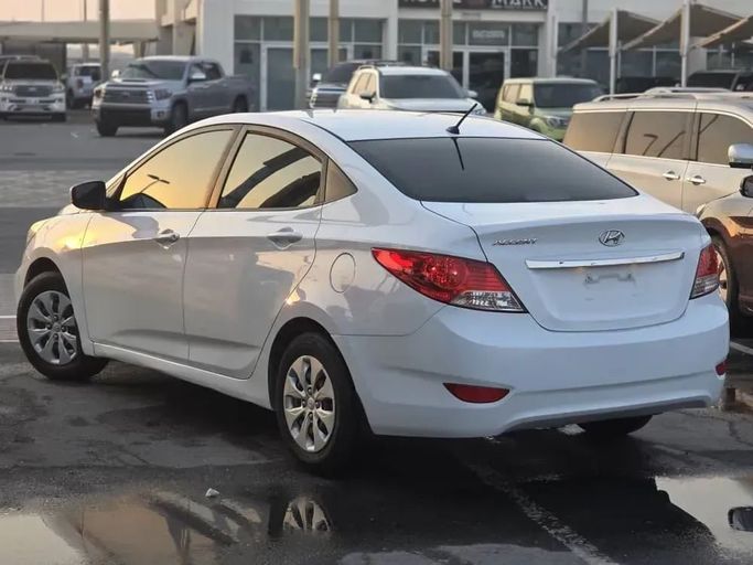 Подержанный Hyundai Accent IV, 1.6 л, 2017 в Шардже от Al Sayed Ezzat Khamis Белый цвет. Other | AUTO.AE