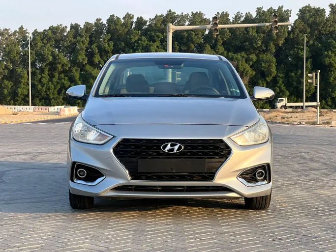 مستعملة Hyundai Accent V, 1.6 l, 2020 في في الشارقة من Sama Al Sham Cars، اللون رمادي. مواصفات الخليج | AUTO.AE