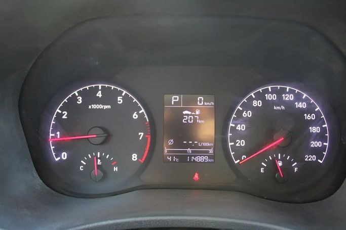 مستعملة Hyundai Accent V، 1.6 لتر، 2020 في الإمارات، الشارقة من Sama alsaadah Cars، اللون رمادي. مواصفات الخليج | AUTO.AE | إعلان #295409 — صورة 10 من 10