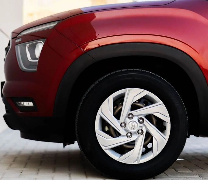 Подержанный Hyundai Creta II, 1.6 л, 2022 в Шардже от Al Sayed Khamis Used Auto Trading Красный цвет. GCC | AUTO.AE