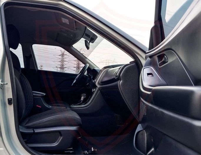 Подержанный Hyundai Creta II, 1.6 л, 2023 в Шардже от Al Sayed Khamis Used Auto Trading Золотистый цвет. GCC | AUTO.AE