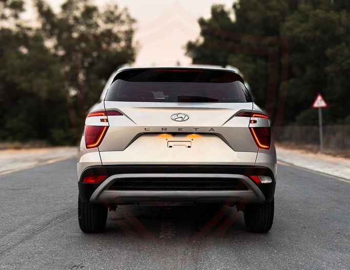 Подержанный Hyundai Creta II, 1.6 л, 2023 в Шардже от Al Sayed Khamis Used Auto Trading Золотистый цвет. GCC | AUTO.AE