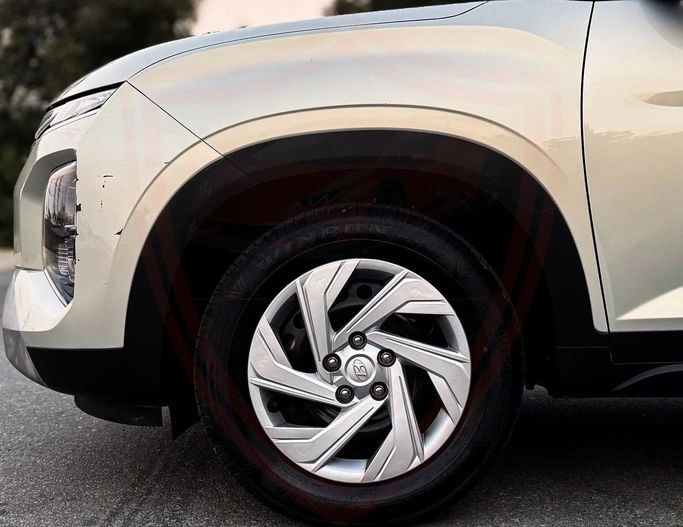 Подержанный Hyundai Creta II, 1.6 л, 2023 в Шардже от Al Sayed Khamis Used Auto Trading Золотистый цвет. GCC | AUTO.AE