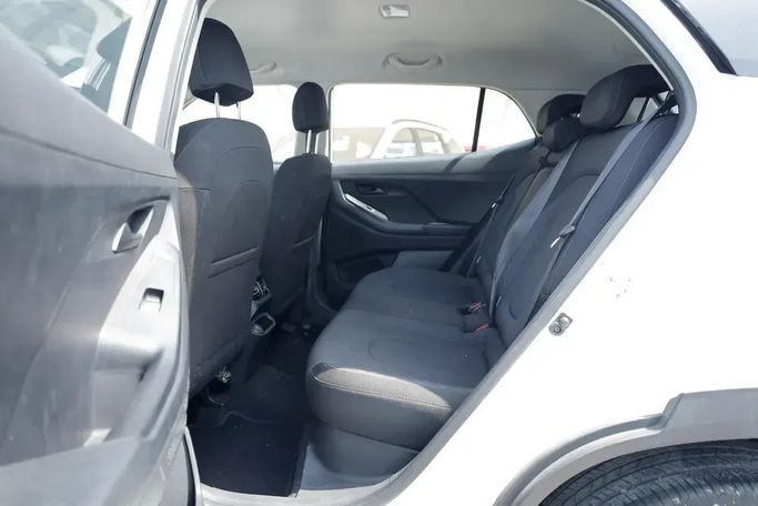 Подержанный Hyundai Creta II Рестайлинг, 2.0 л, 2024 в Шардже от Qasr Al Furqan Used Cars Белый цвет. GCC | AUTO.AE