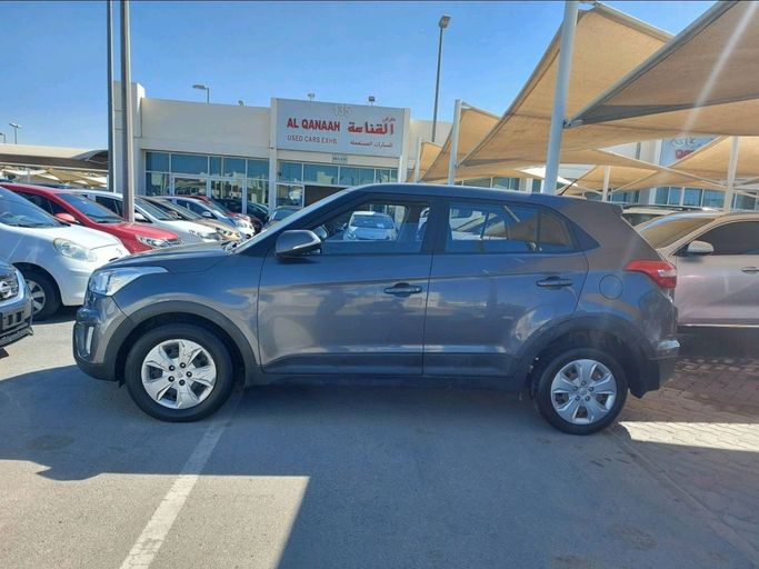 Used Hyundai Creta I, 1.6 l, 2017 in Sharjah by Al Qanaah Used Cars, Grey color. GCC Specs | AUTO.AE