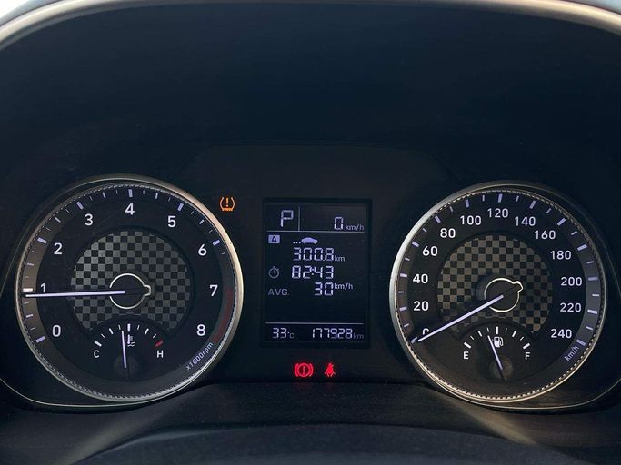 Новый Hyundai Elantra VI (AD) Рестайлинг, 2.0 л, 2020 в Шардже от Al Aram Cars Серебристый цвет. GCC | AUTO.AE