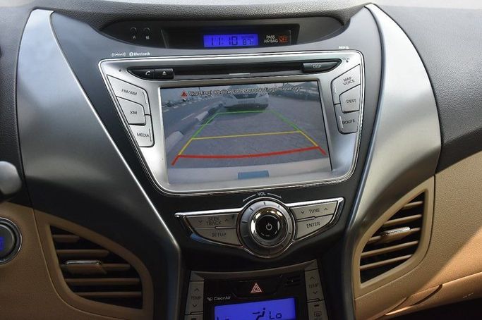 Used Hyundai Elantra V (MD) Facelift, 1.8 l, 2013 in Sharjah by Alfaris Used Cars, White color.  | AUTO.AE