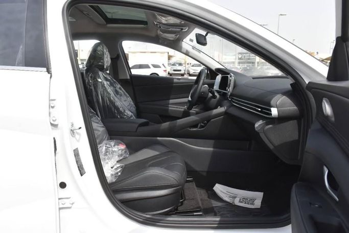New Hyundai Elantra VII (CN7) Facelift, 1.6 l, 2025 in Sharjah by Alfaris Used Cars, White color.  | AUTO.AE