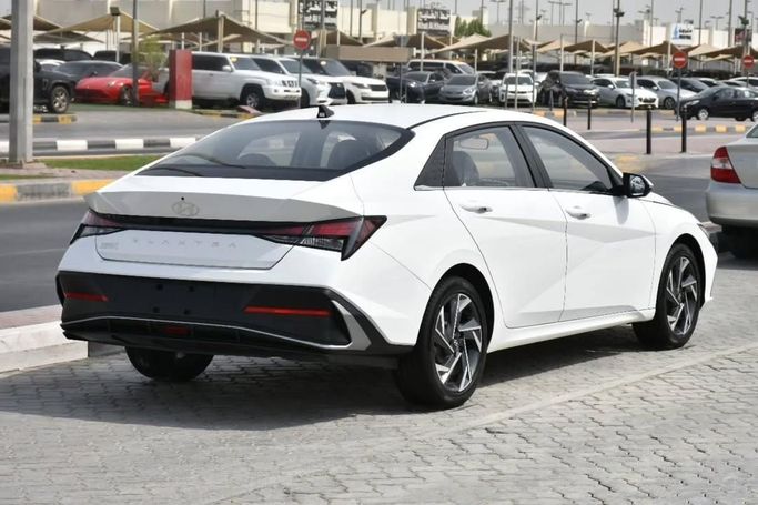 New Hyundai Elantra VII (CN7) Facelift, 1.6 l, 2025 in Sharjah by Alfaris Used Cars, White color.  | AUTO.AE