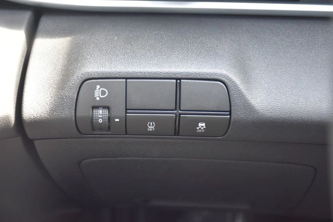 New Hyundai Elantra VII (CN7) Facelift, 1.6 l, 2025 in Sharjah by Alfaris Used Cars, Blue color. Other | AUTO.AE