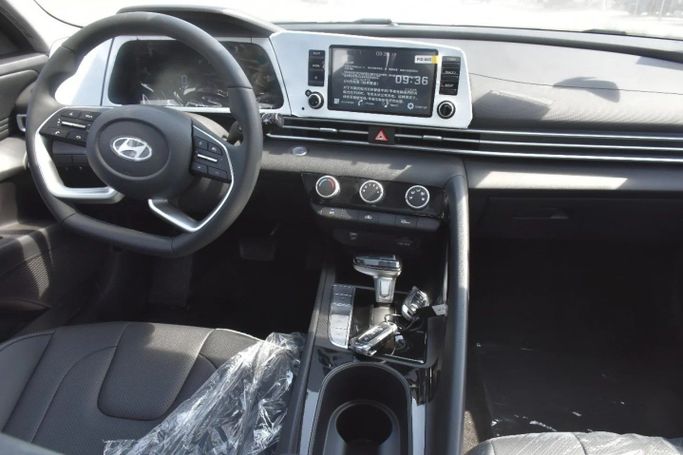 New Hyundai Elantra VII (CN7) Facelift, 1.6 l, 2025 in Sharjah by Alfaris Used Cars, Blue color. Other | AUTO.AE