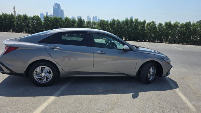 Used Hyundai Elantra VII (CN7) Facelift, 1.6 l, 2024 in Sharjah, Silver color. American Specs | AUTO.AE