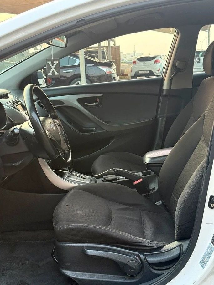 Used Hyundai Elantra V (MD) Facelift, 1.8 l, 2014 in Sharjah by Elmorshedi Motors, White color. GCC Specs | AUTO.AE